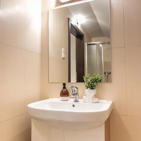 Ms - Zeromskiego 22 *