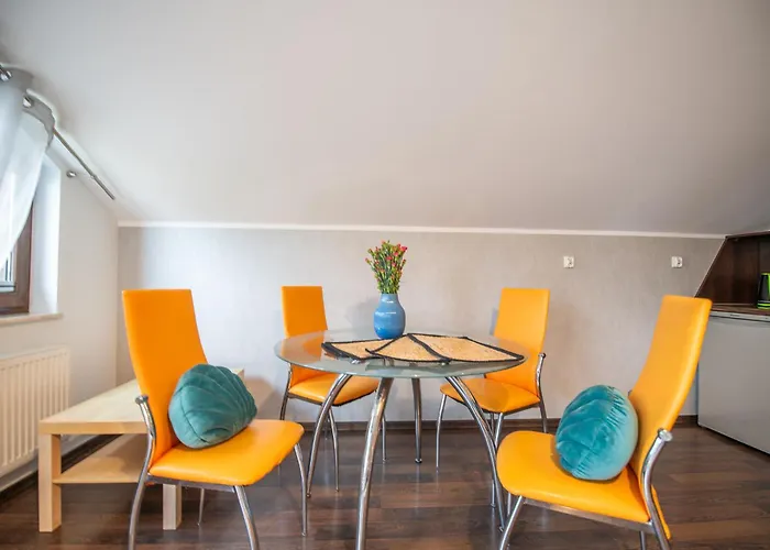 Ms - Zeromskiego 22 *