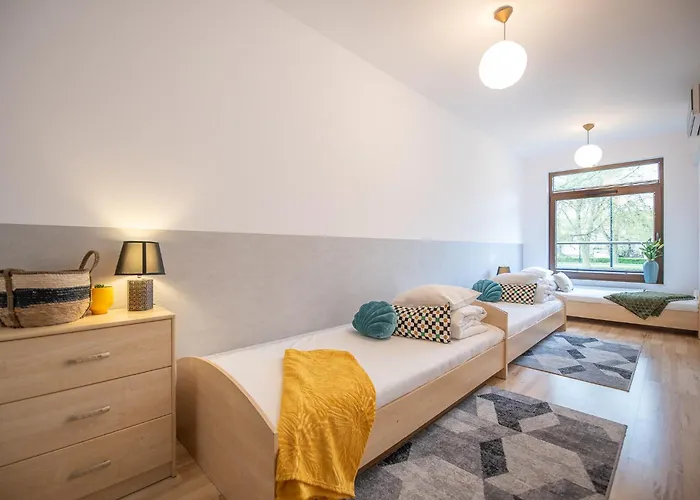 Ms - Zeromskiego 22 *